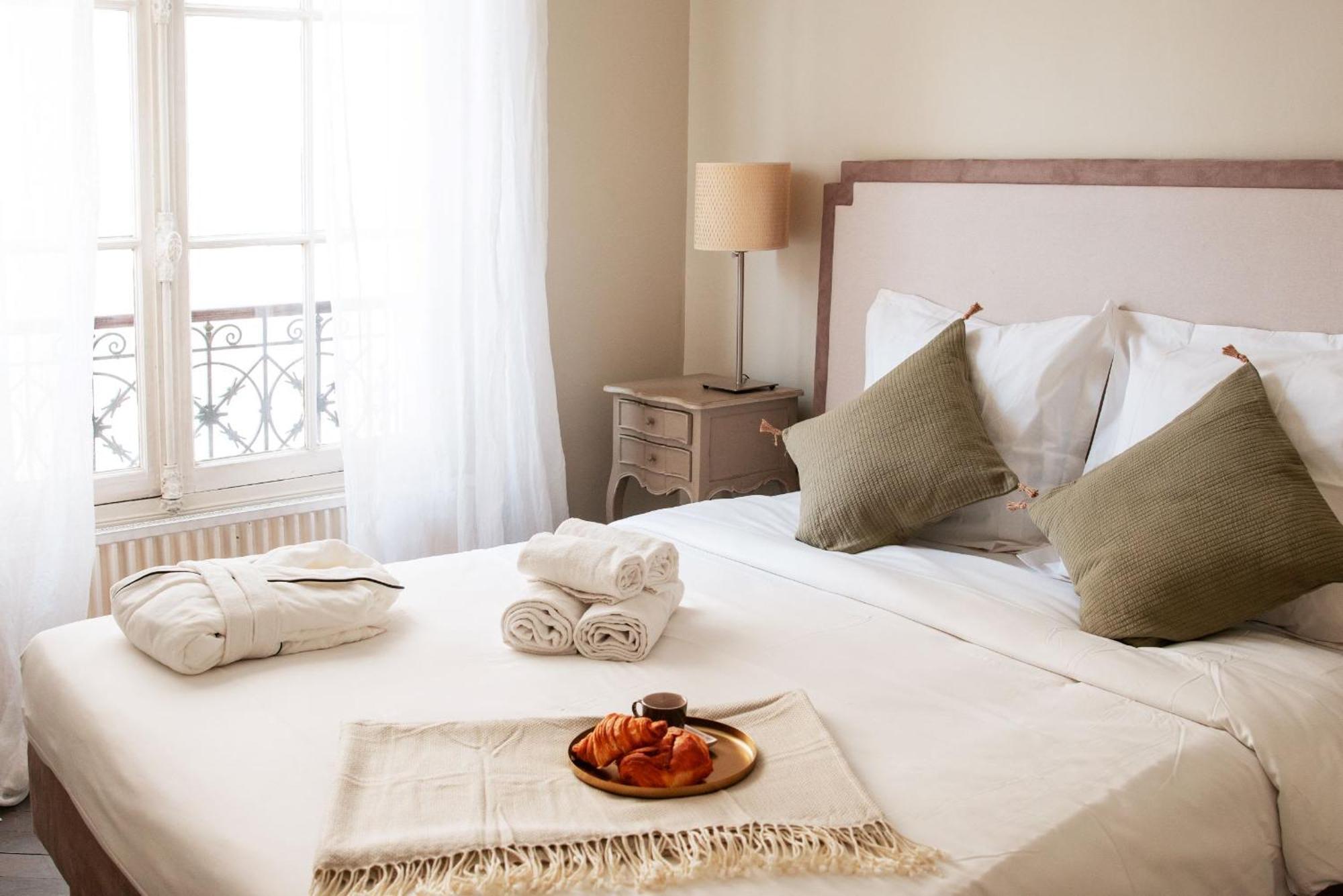 Eiffel Tower & Les Invalides - 1Br - Cityapartmentstay París Exterior foto